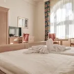 Augustenhof 3*