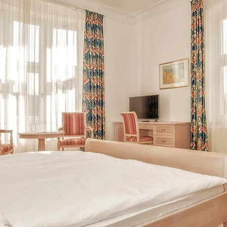 Augustenhof Hotel 3*