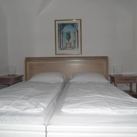 Augustenhof 3*